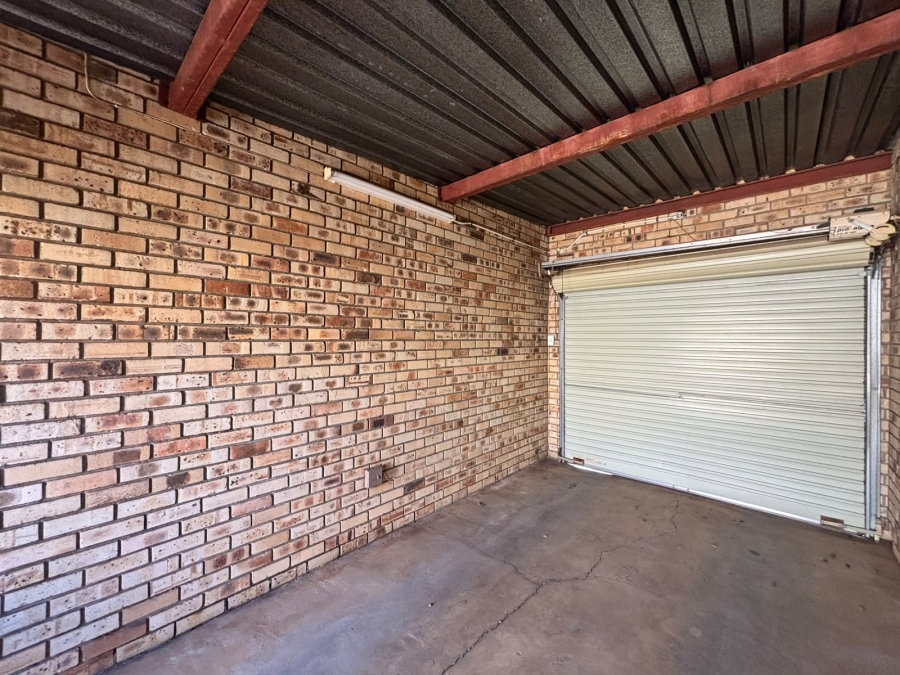2 Bedroom Property for Sale in Dassie Rand North West